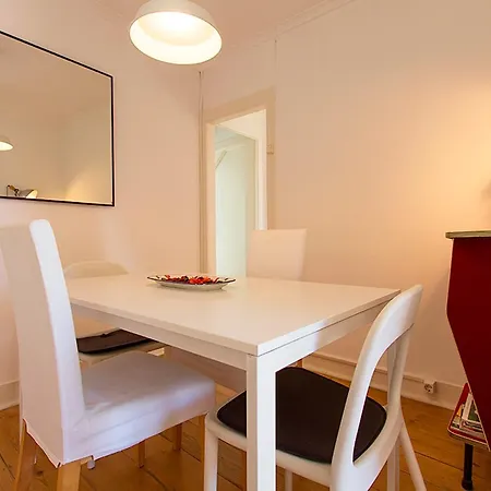 Charming Principe Real By Homing Lisbon