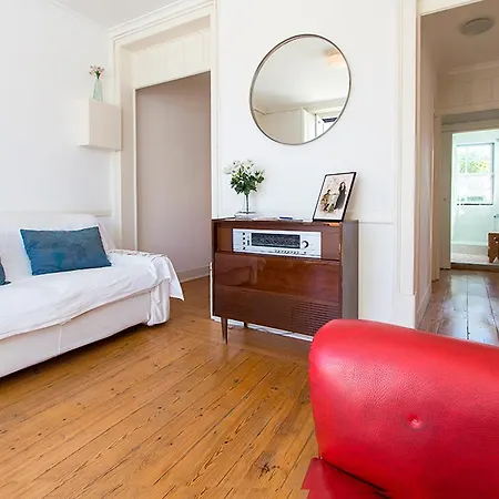 Apartment Charming Principe Real By Homing