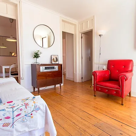 Charming Principe Real By Homing Apartment Lisbon